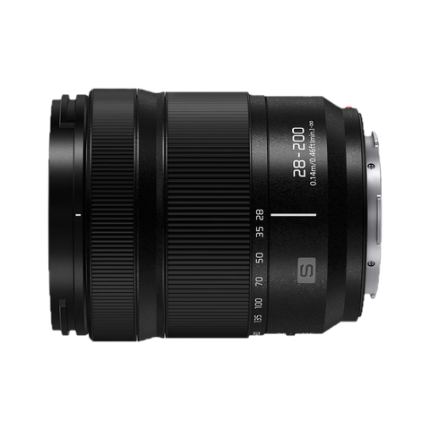 Panasonic said to announce an all-in-one L-mount zoom this week